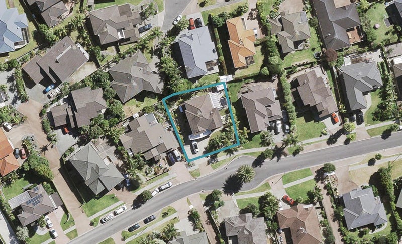 57 San Valentino Drive, Henderson, Auckland - Carousel 1