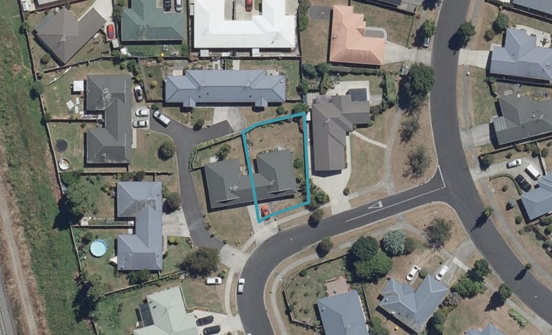 4 Kittyhawk Place, Melville, Hamilton - Carousel 1