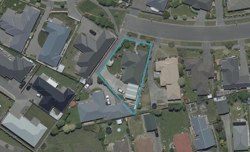 11 Amdale Avenue, Broomfield, Christchurch - Carousel 1
