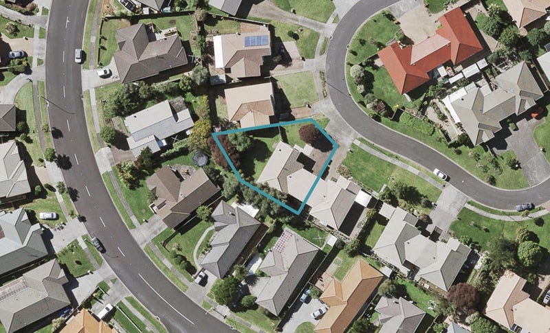 21 Fernbrook Close, Burswood, Auckland - Carousel 1
