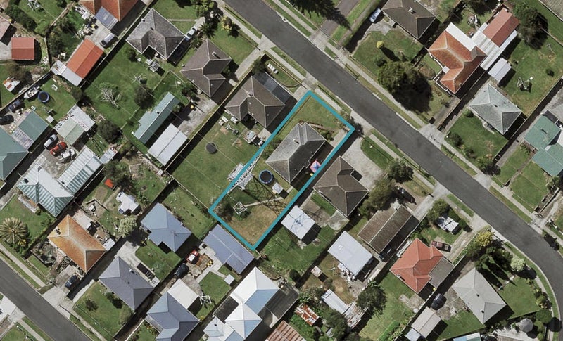 43 Fisher Crescent, Otara, Auckland - Carousel 1