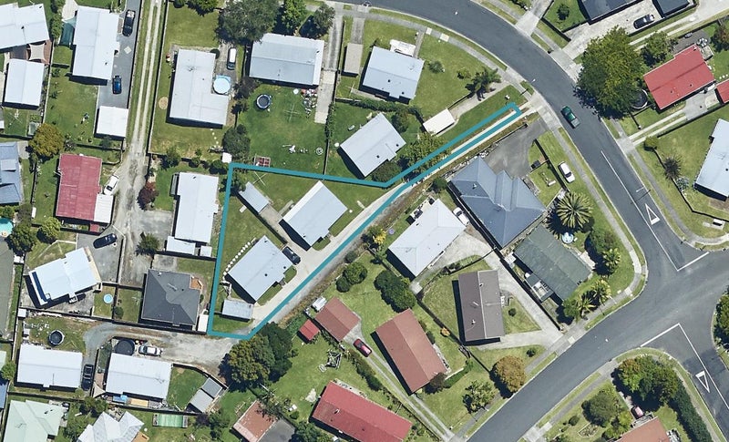 7A Solomon Street, Brookfield, Tauranga - Carousel 1