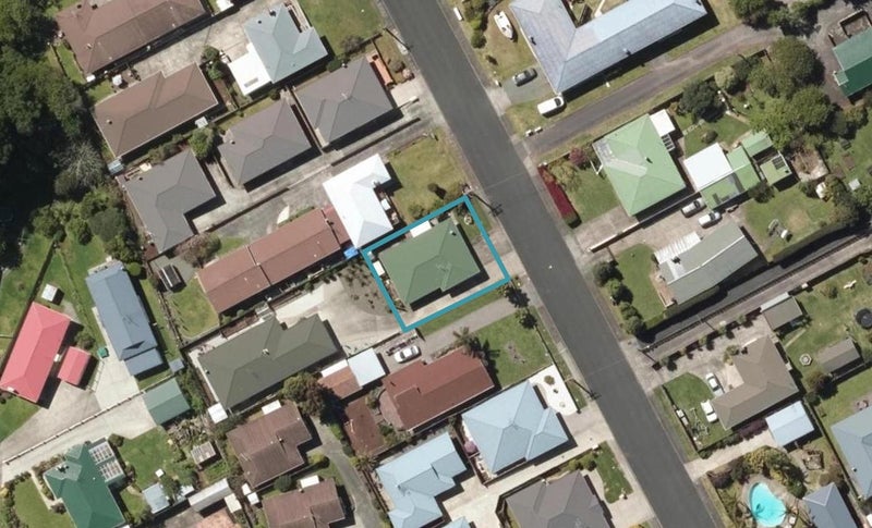 6A Ford Avenue, Kamo, Whangarei - Carousel 1