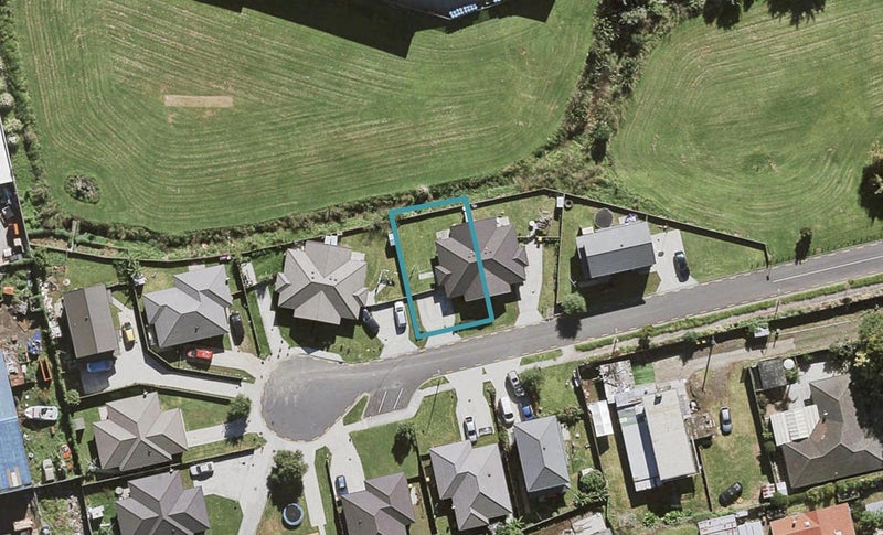 24 Mona Avenue, Mangere Bridge, Auckland - Carousel 1