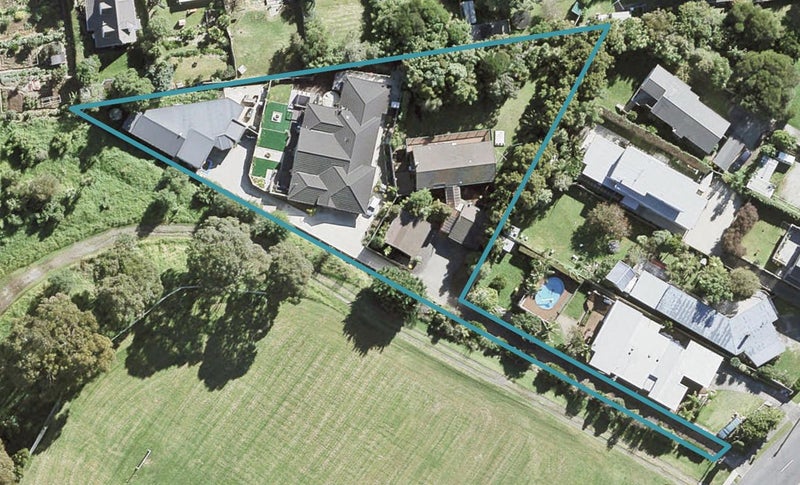 1/42 Deep Creek Road, Torbay, Auckland - Carousel 1