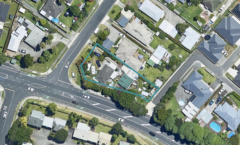 1 Churchill Road, Judea, Tauranga - Carousel 1