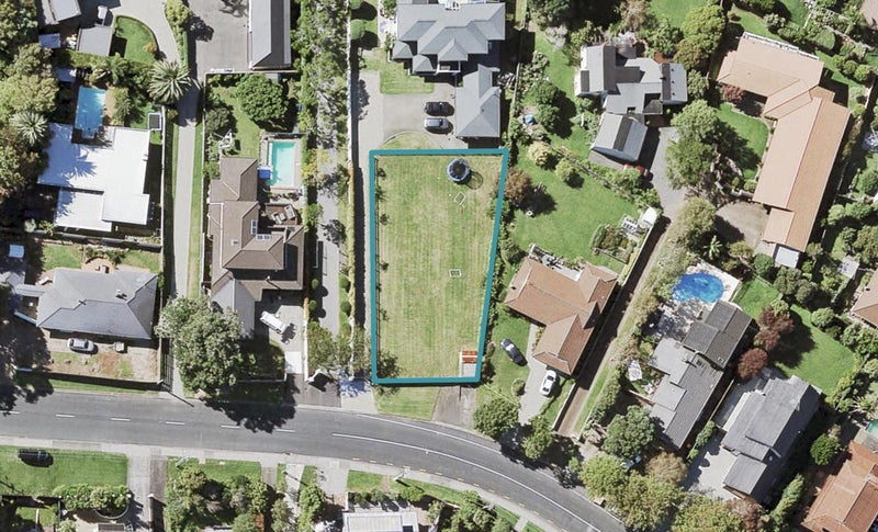 40 Cockle Bay Road, Cockle Bay, Auckland - Carousel 1