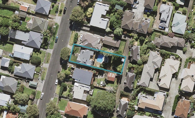 8 Whitworth Road, Mount Eden, Auckland - Carousel 1