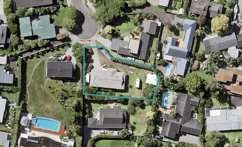 24 Sarah Place, Farm Cove, Auckland - Carousel 1