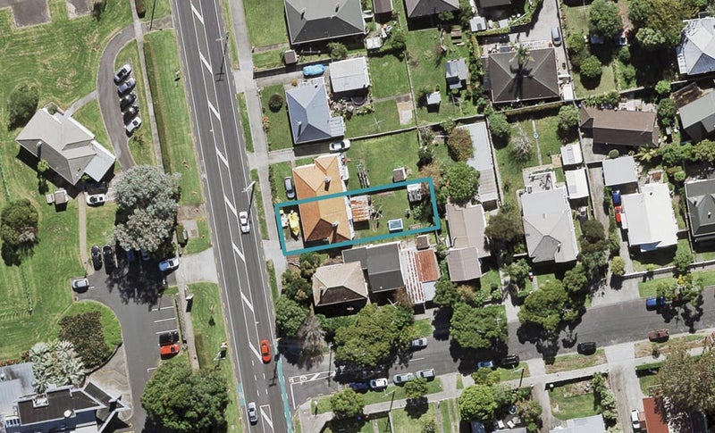 96 Carrington Road, Mount Albert, Auckland - Carousel 1