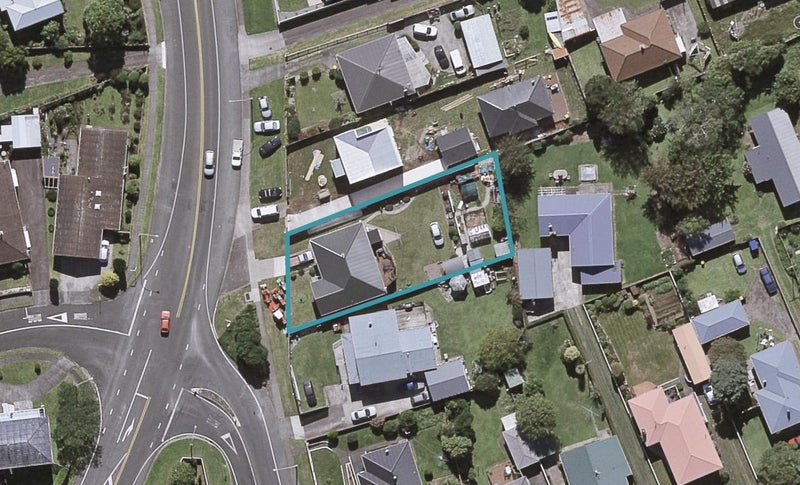 211 South Road, Spotswood, New Plymouth - Carousel 1