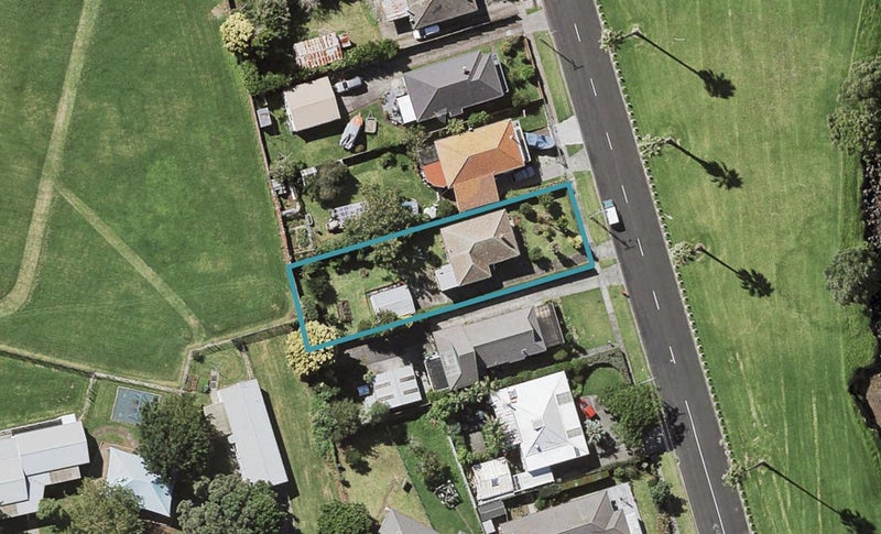 91 Dunkirk Road, Panmure, Auckland - Carousel 1