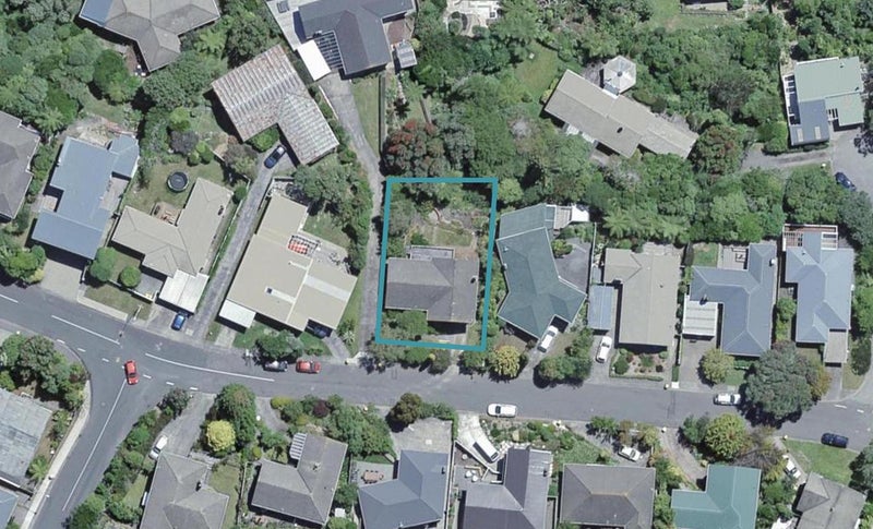43 Collier Avenue, Karori, Wellington - Carousel 1