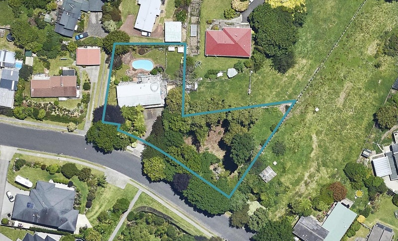 37 Hookey Drive, Te Puke, Te Puke - Carousel 1