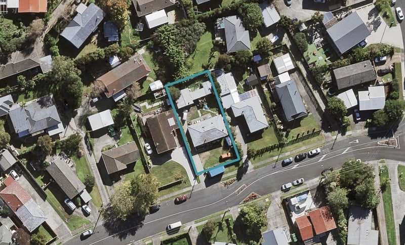 30 Ellice Road, Totara Vale, Auckland - Carousel 1