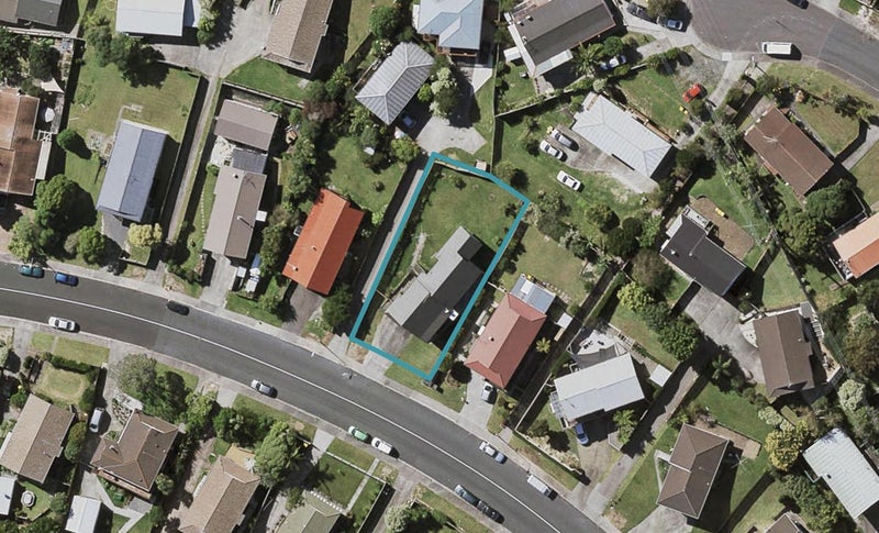 72 Athena Drive, Totara Vale, Auckland - Carousel 1