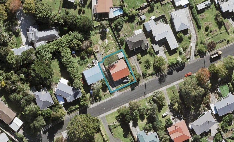 66A Sylvan Crescent, Te Atatu South, Auckland - Carousel 1