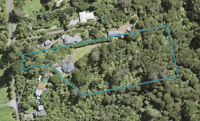 168 Shaw Road, Oratia, Auckland - Carousel 1