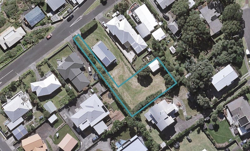 84 Messenger Terrace, Oakura, Oakura - Carousel 1