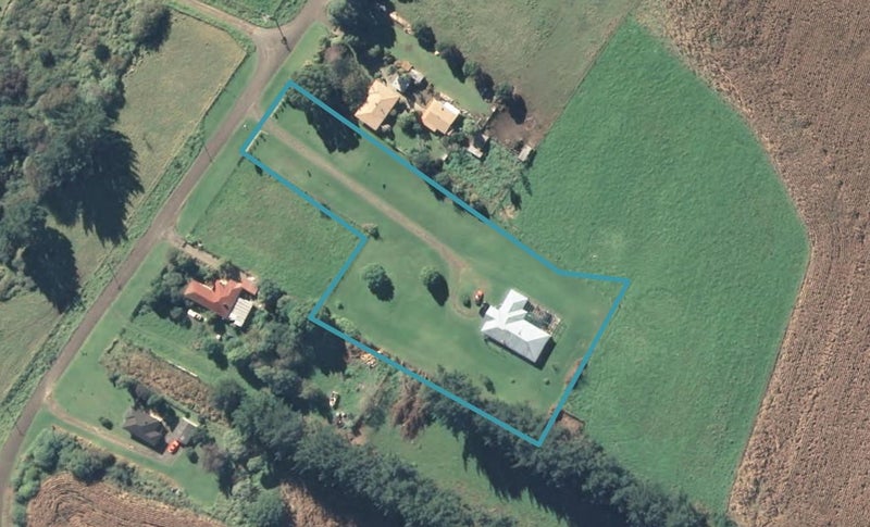 15 Pahou Pa Road, Poroporo, Whakatane - Carousel 1