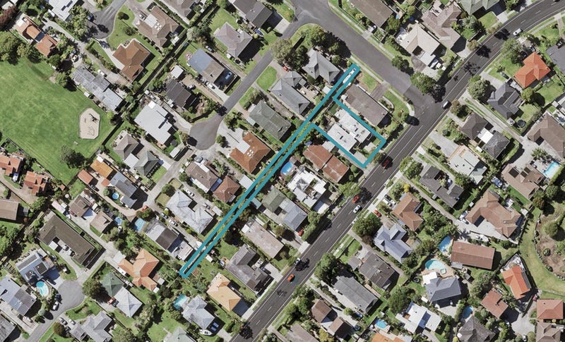 1/21 Prince Regent Drive, Half Moon Bay, Auckland - Carousel 1