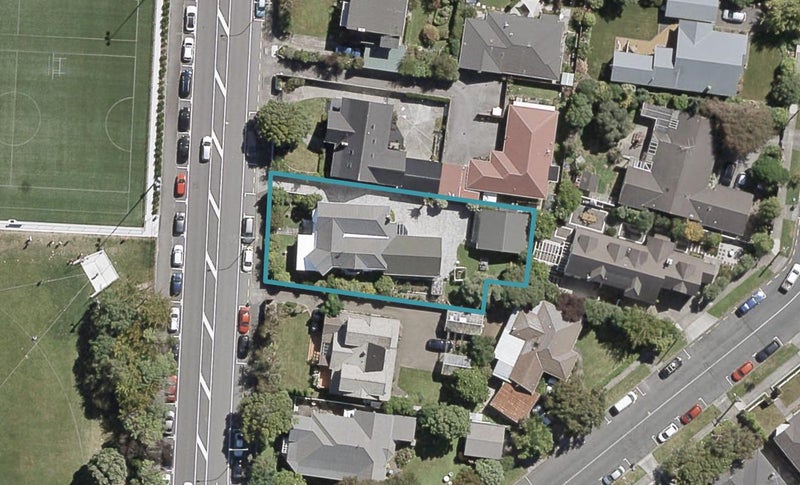 6 Bellevue Road, Woburn, Lower Hutt - Carousel 1