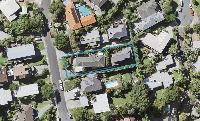 1/6 SANDFORD STREET, Campbells Bay, Auckland - Carousel 1