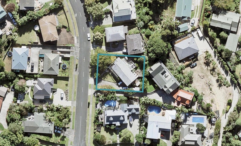 10 Polkinghorne Drive, Manly, Whangaparaoa - Carousel 1