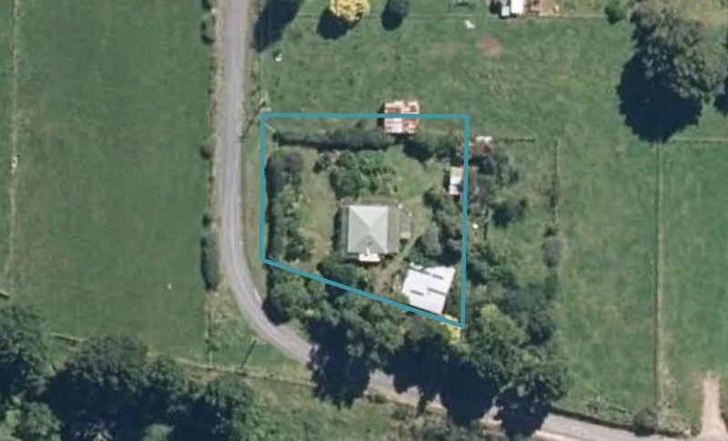 8 Tio Street, Kakahi - Carousel 1