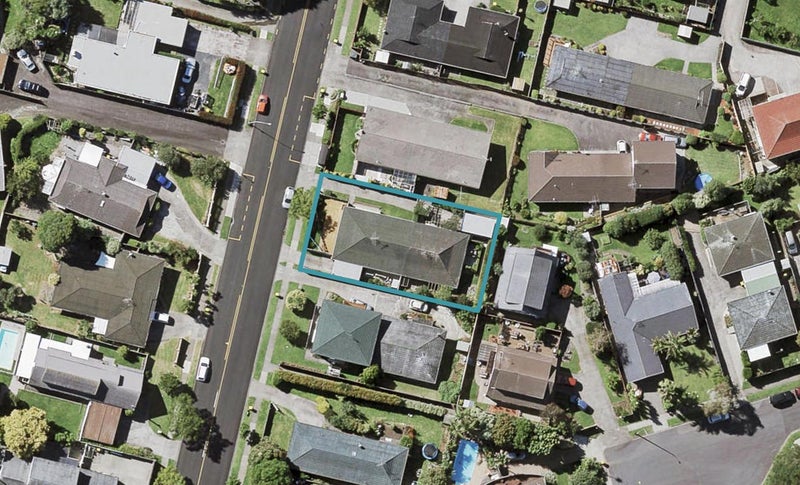 1/133 Glenmore Road, Sunnyhills, Auckland - Carousel 1
