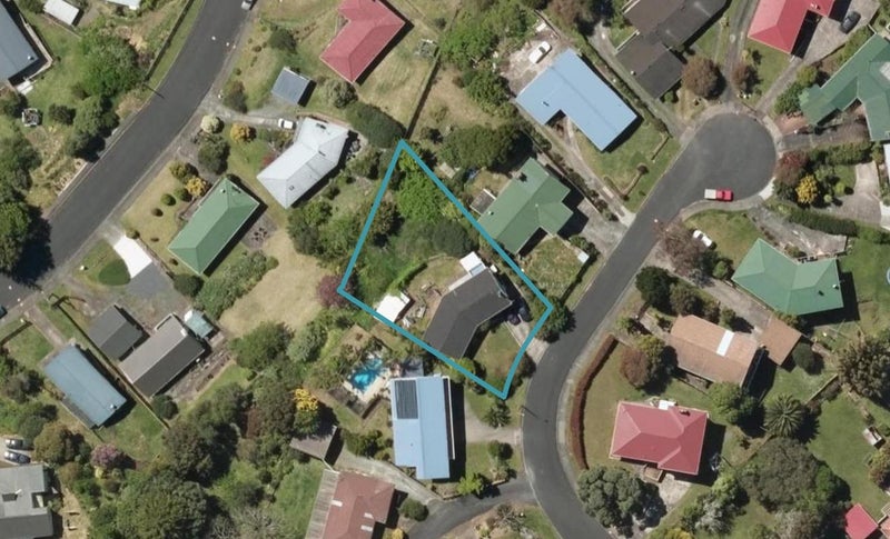 17 Paratai Crescent, Woodhill, Whangarei - Carousel 1