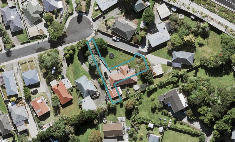 25B Paton Avenue, Te Atatu South, Auckland - Carousel 1