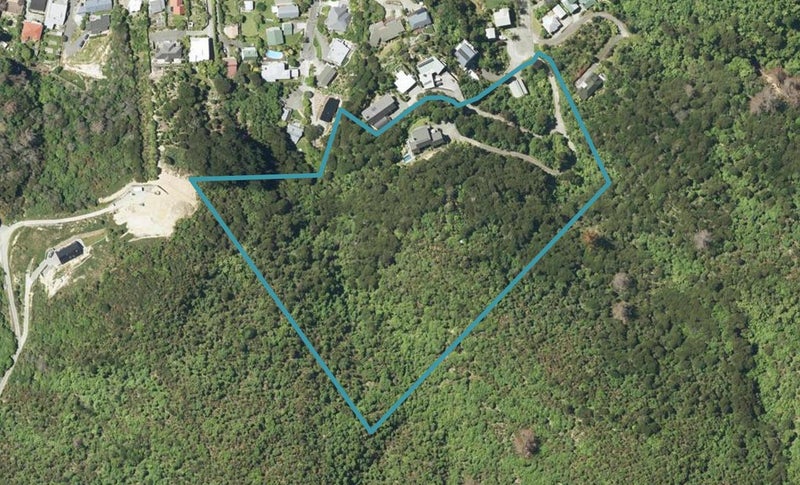 30 Amelia Crescent, Waikawa, Picton - Carousel 1