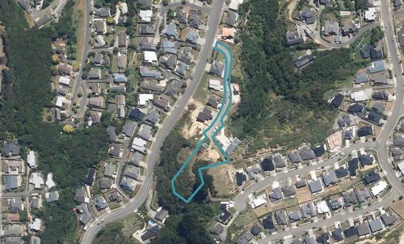15 Polestar Lane, Whitby, Porirua - Carousel 1