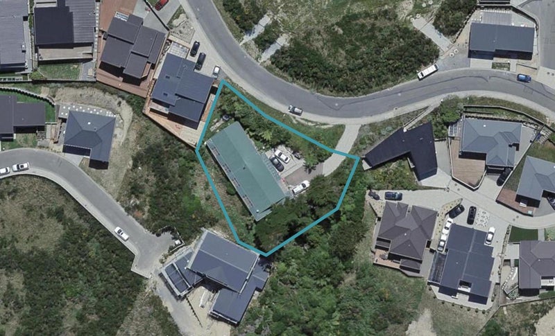 10 Grumman Lane, Newlands, Wellington - Carousel 1
