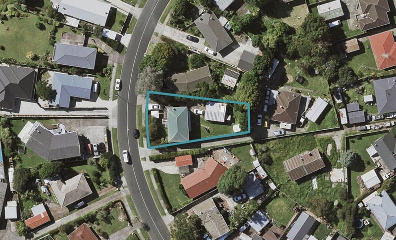 46 Edgewater Drive, Pakuranga, Auckland - Carousel 1