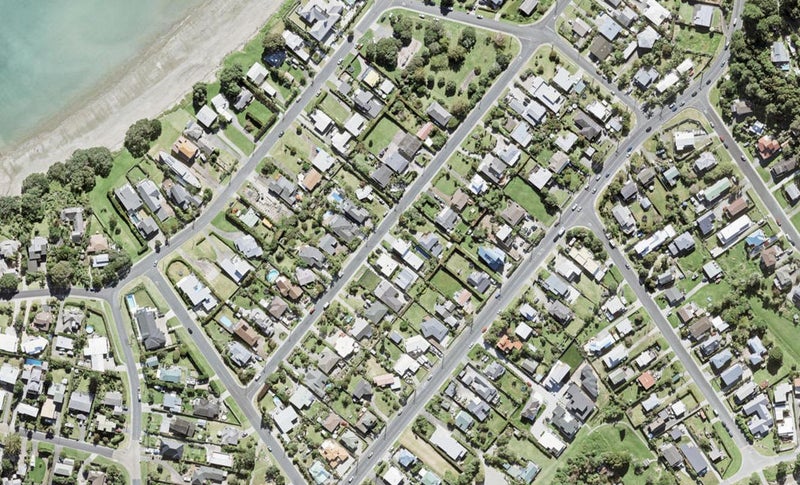 19 De Luen Avenue, Tindalls Beach, Whangaparaoa - Carousel 1