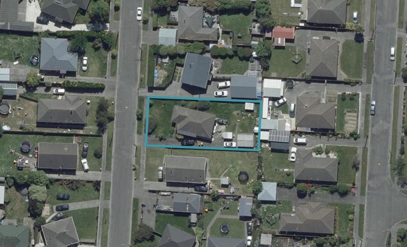 6 Ealing Street, Northcote, Christchurch - Carousel 1