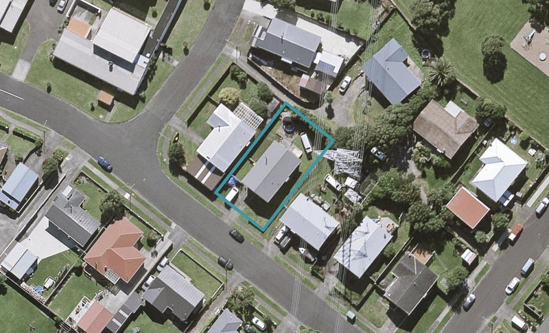 9 Rangitake Drive, Spotswood, New Plymouth - Carousel 1