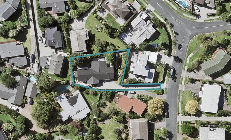 5 Tercel Place, Sunnyhills, Auckland - Carousel 1