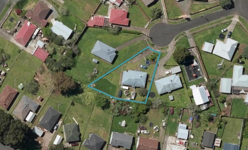 35 Taraire Crescent, Otangarei, Whangarei - Carousel 1