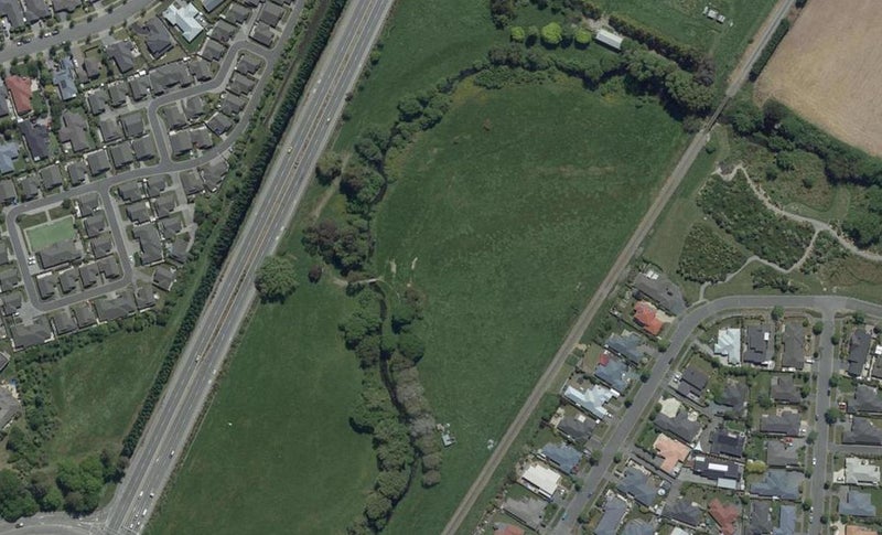 8 Pepper Tree Lane, Redwood, Christchurch - Carousel 1
