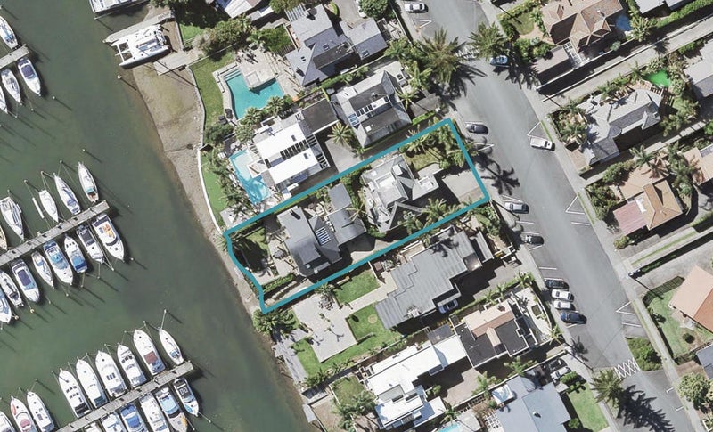 2/16 Craig Road, Milford, Auckland - Carousel 1