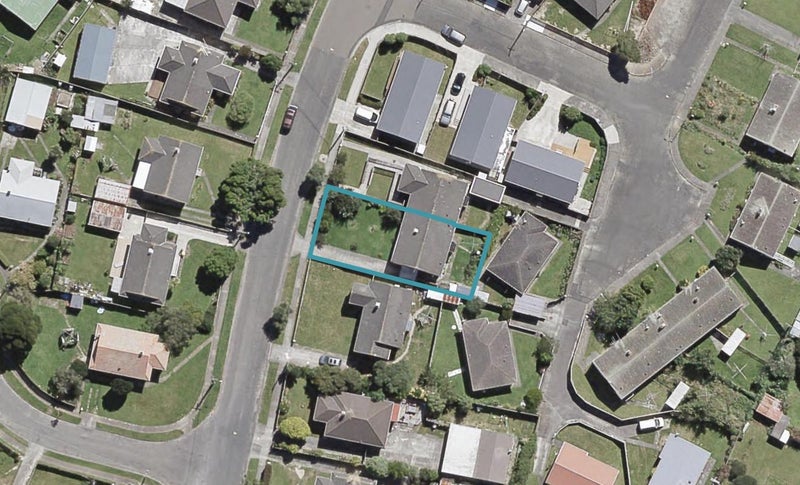 16 Poole Street, Taita, Lower Hutt - Carousel 1