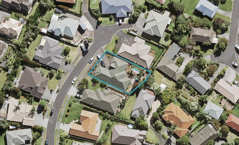 7 Mannikin Place, Unsworth Heights, Auckland - Carousel 1