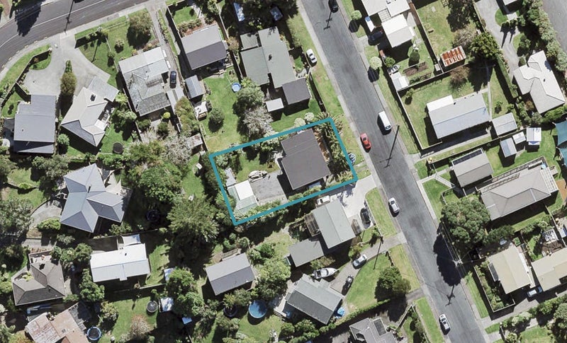 3 Drome View Place, Beach Haven, Auckland - Carousel 1