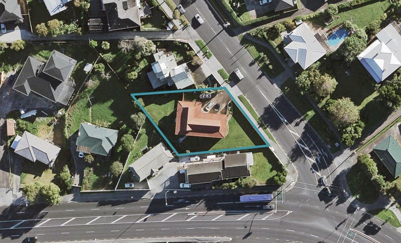 135 New Windsor Road, New Windsor, Auckland - Carousel 1