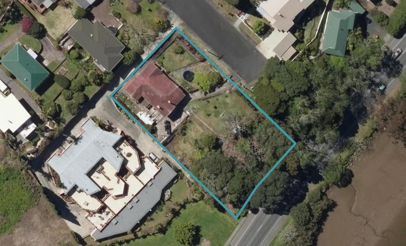 8 Pentland Road, Regent, Whangarei - Carousel 1