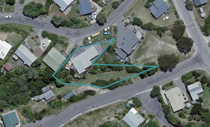 1 Guthrie Crescent, Castlepoint - Carousel 1
