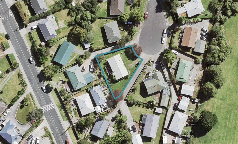 17 Mile Place, Henderson, Auckland - Carousel 1